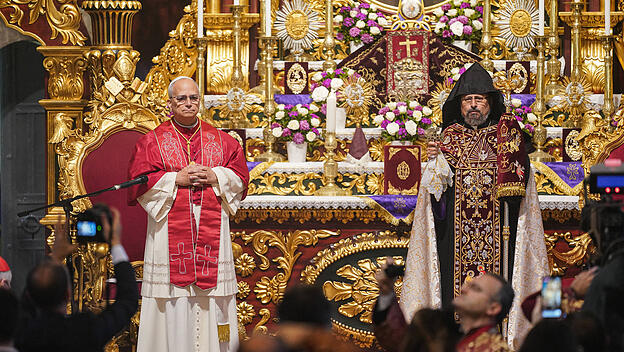Papst Leo und Patriarch Sahag