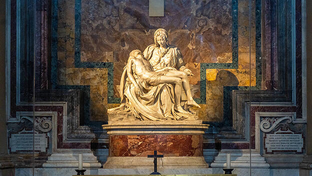 Die Pieta von Michelangelo im Petersdom
