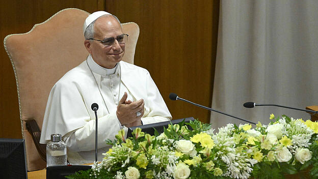 Papst Leo XIV. bei der Präsentation von "Magnifica humanitas"
