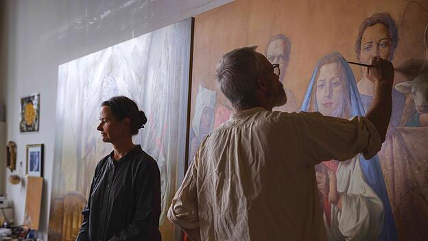 „Triegel trifft Cranach – Malen im Widerstreit der Zeiten“. Dokumentarfilm von Paul Smaczny, Deutschland 2025, 107 Minuten, ab 5. Februar im Kino.