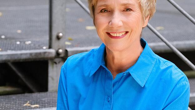 Amelie Fried hat sich auch mit 67 Jahren ihren frischen Auftritt bewahrt.