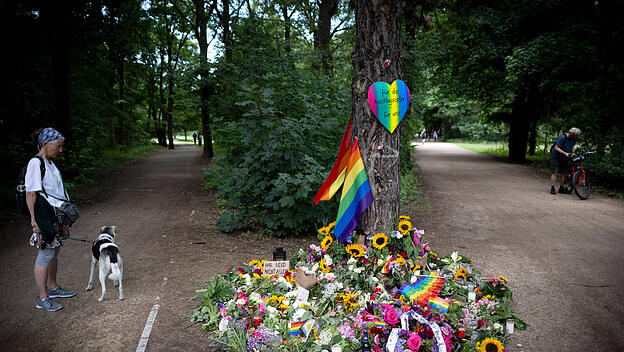 Trauer nach islamistischem Attentat auf CSD in Berlin