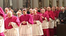 Einzug der Bischöfe bei der DBK-Vollversammlung