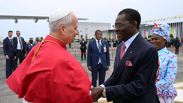 Leo XIV. und Präsident Teodoro Obiang Nguema Mbasogo