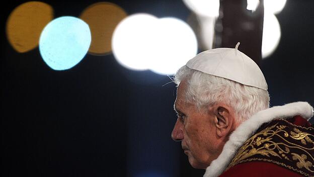 Pope Benedict Leads The Way Of The Cross - Rome Pope Benedict XVI leads the Way of the Cross (Via Crucis) on Good Friday