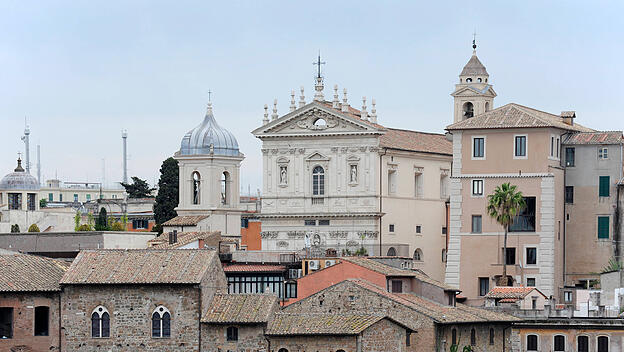 Über den Dächern Roms: Die päpstliche Universität des heiligen Thomas von Aquin.