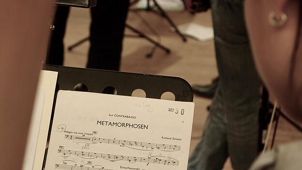 Im Spätwerk der „Metamorphosen“ von Richard Strauss verwandeln sich Zerstörung, Tod und Trümmer in Musik.