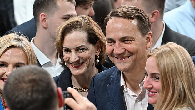 Die amerikanische Historikerin Applebaum und der polnische Außenminister Sikorski