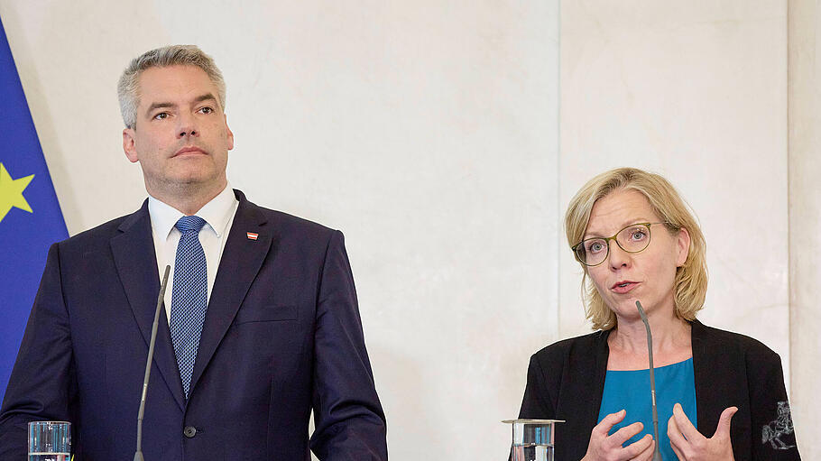 Bundeskanzler Karl Nehammer und die grüne Klimaschutz- und Umweltministerin Leonore Gewessler