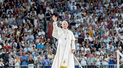 Papst Leo XIV. im Stadion Santiago Bernabéu von Real Madrid