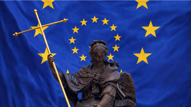 Eine enge Verbindung: Die Europa-Flagge und die Kanzel-Madonna aus der Brüsseler Kathedrale.