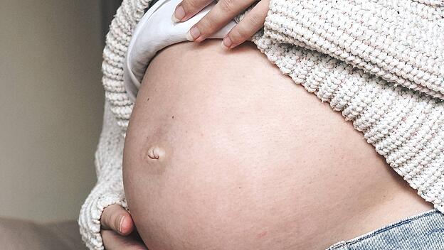 Vatikan fordert Ende von Leihmutterschaft