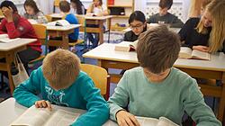 Kinder in der Schule "Die Lerche" - Mason-Pädagogik