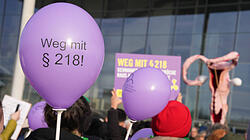 Abtreibungsgegner fordern Abschaffung von § 218