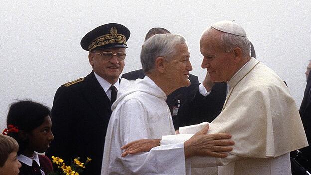 Frère Roger und Johannes Paul II.