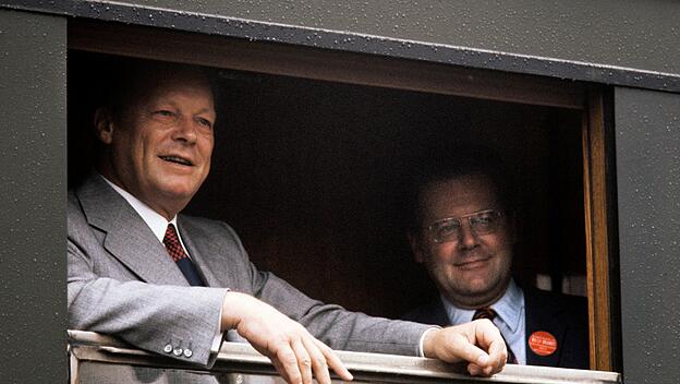 Willy Brandt zusammen mit Günter Guillaume im Sonderzug.
