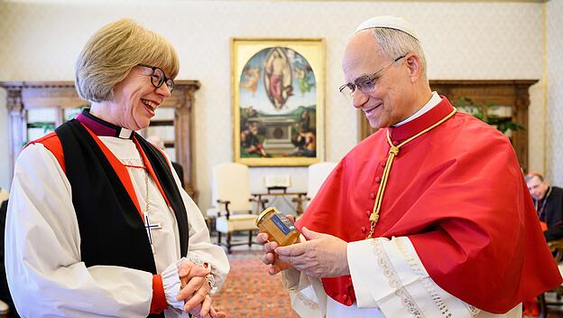 Sarah Mullally und Papst Leo XIV.