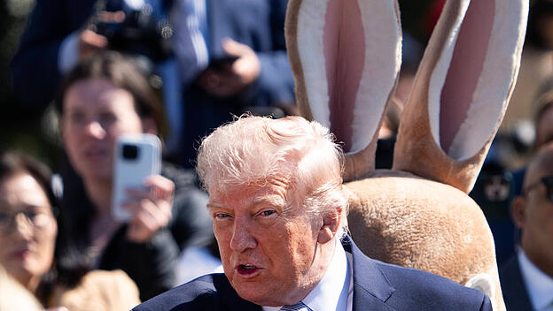 Ostereiersuche mit Donald Trump