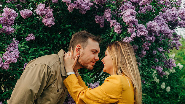 Symbolfoto glückliches Paar.